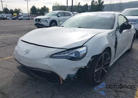 2020 Toyota 86 Gt from USA, damaged, VIN JF1ZNAE13L9751079